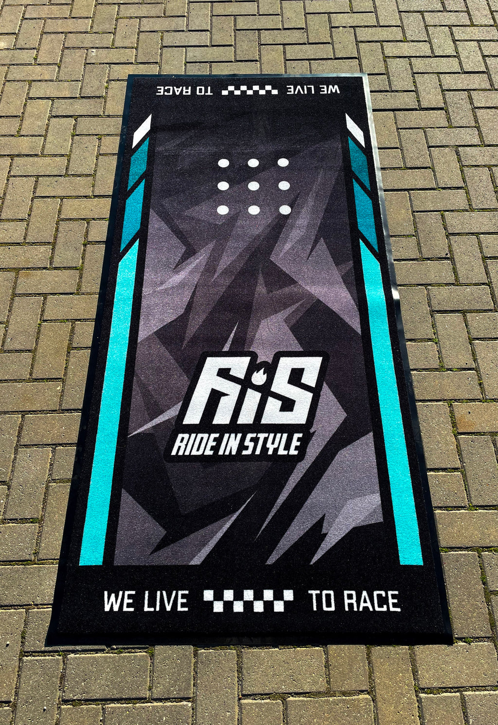 RIS moto mat